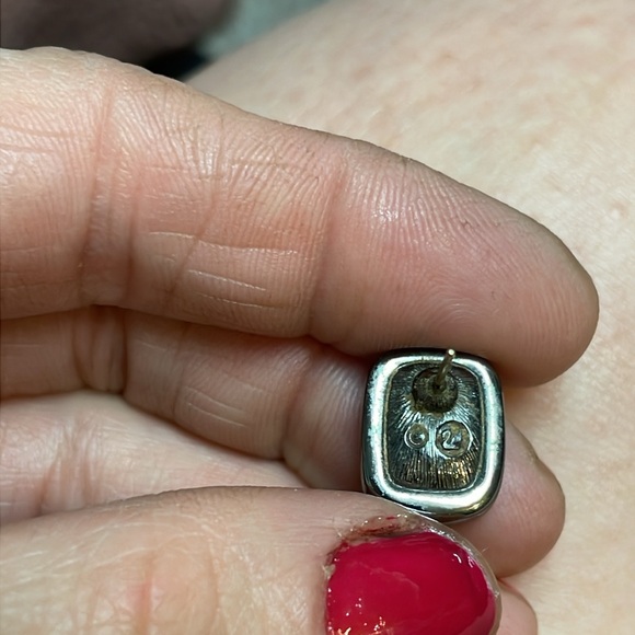 New Swarovski stud earrings - Picture 4 of 5